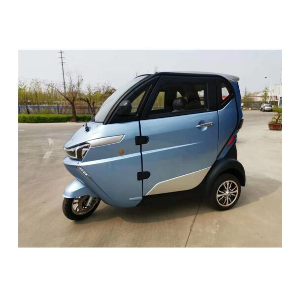 Live Image of Pushpak 8000 Enclosed Cabin Three-Passenger Recreational Mobility Scooter