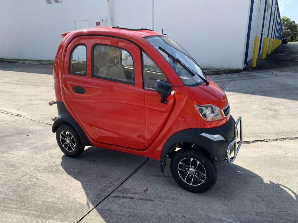 Q Runner Enclosed Mobility Scooter Red